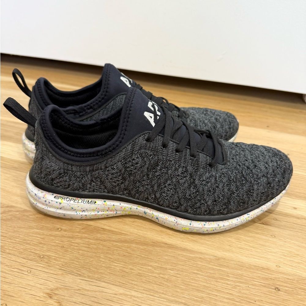 APL Techloom Phantom Charcoal Knit Sneakers with Speckled Sole 8.5